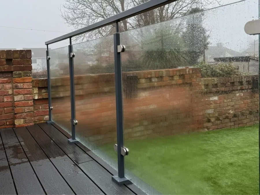 Decking glass balustrade